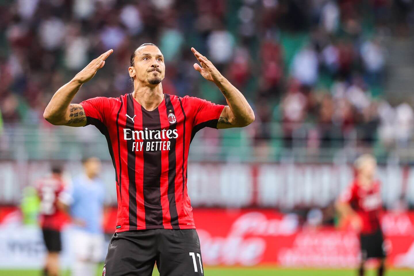 Zlatan Ibrahimovic gia nhập hội những cầu thủ già nhất lập công tại Serie A