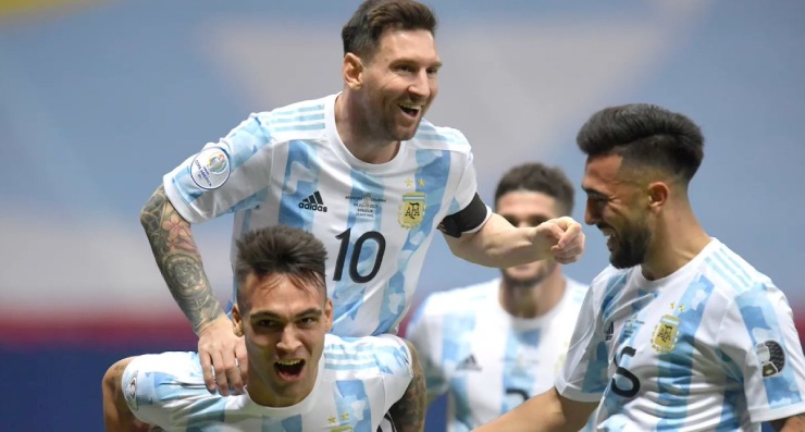 Copa America 2021 là lần đầu tiên Messi giành chiến thắng ở 1 trận chung kết cùng ĐT