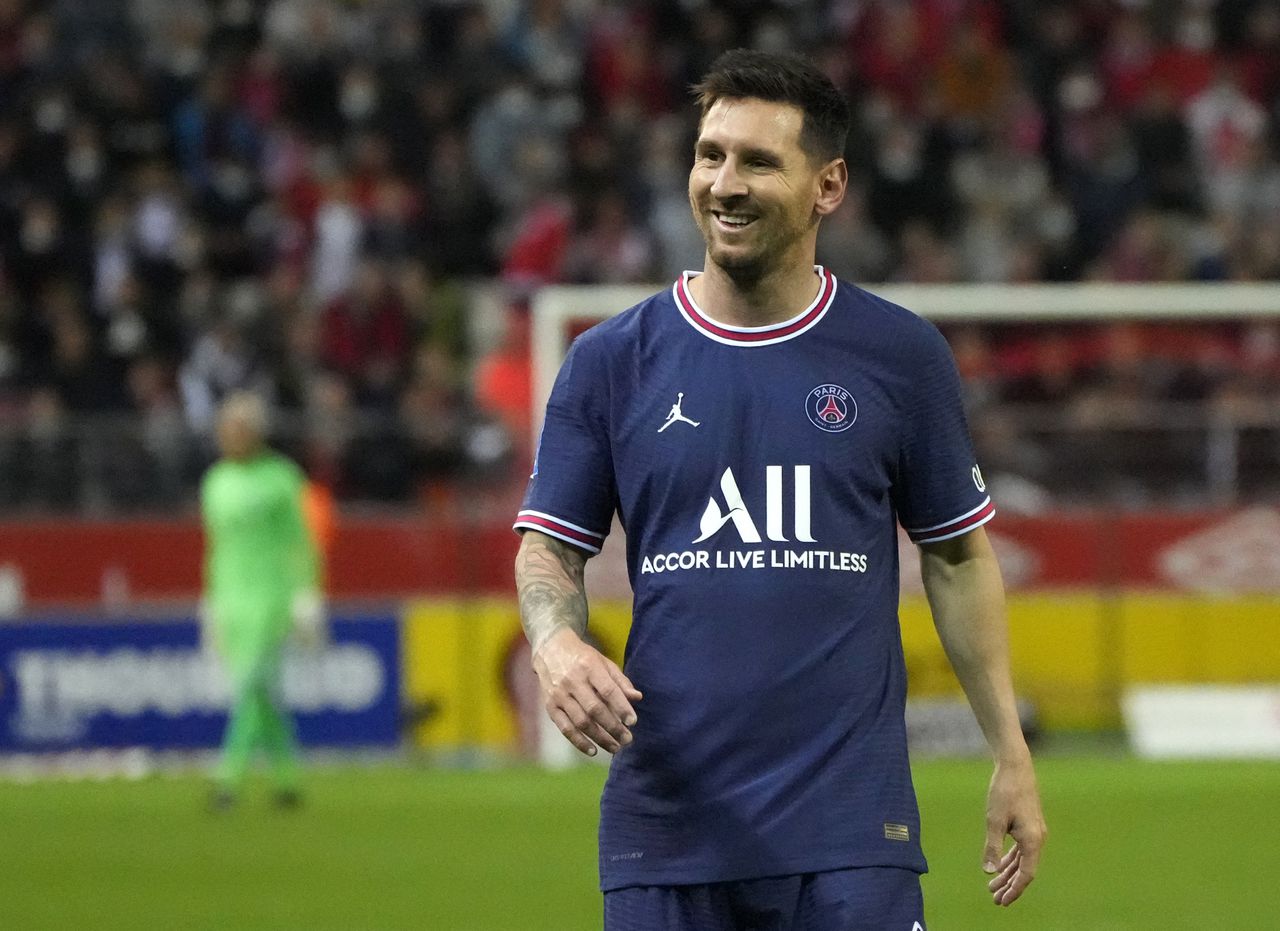 Messi gia nhập PSG trong kỳ chuyển nhượng mùa hè