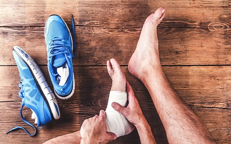 Nguyên nhân và cách xử lý chấn thương lật cổ chân khi chơi bóng rổ