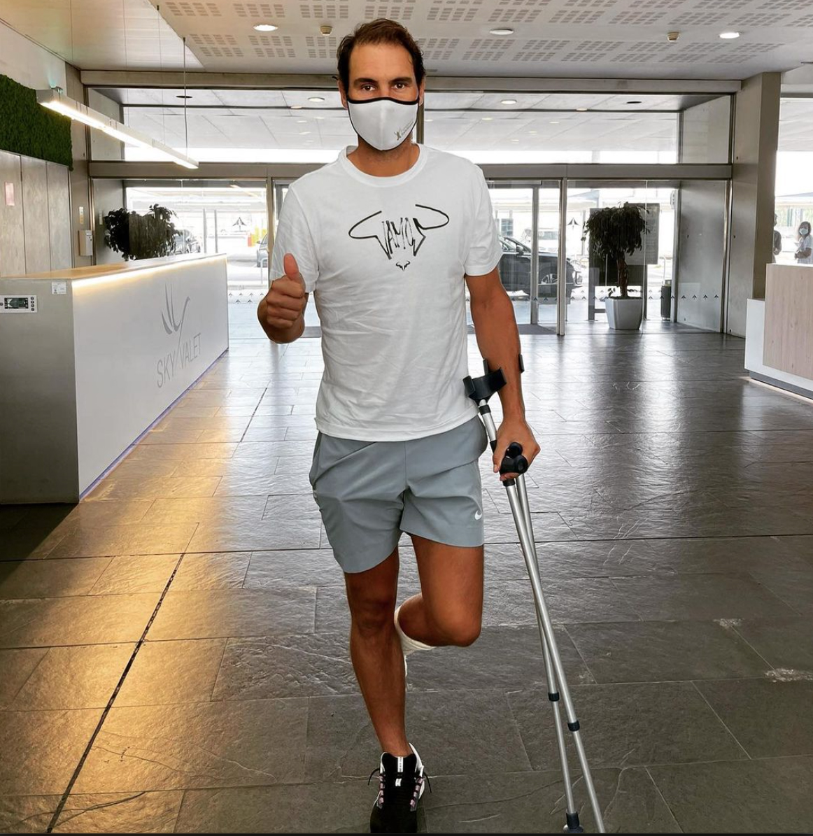Rafael Nadal trong tình trạng điều trị chấn thương chân
