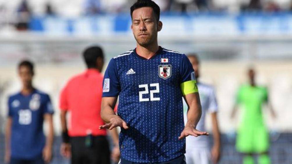 Nhật Bản thua đau trên sân nhà - Đội trưởng cúi đầu xin lỗi